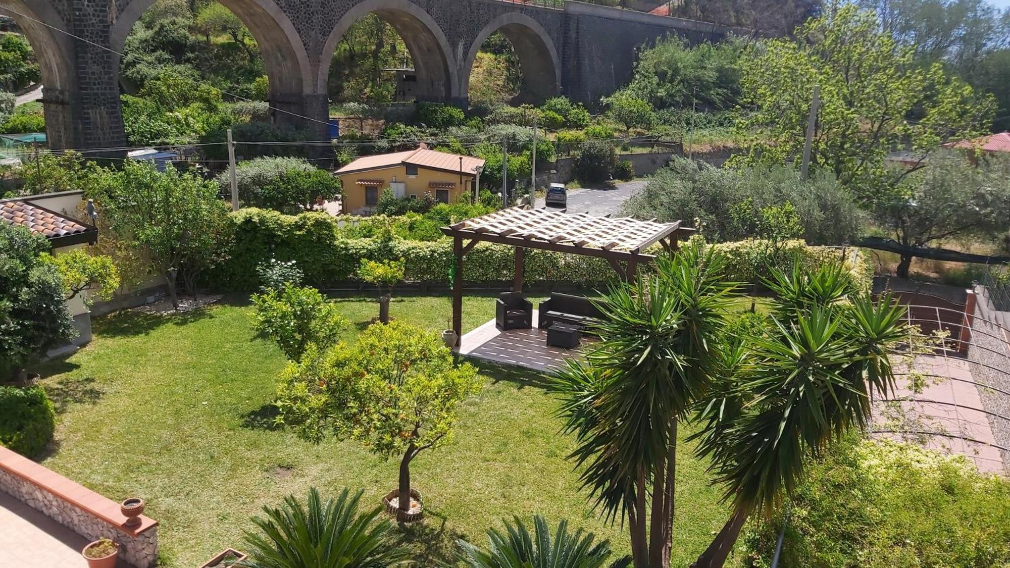 Villa Gloria Gaggi Exterior photo